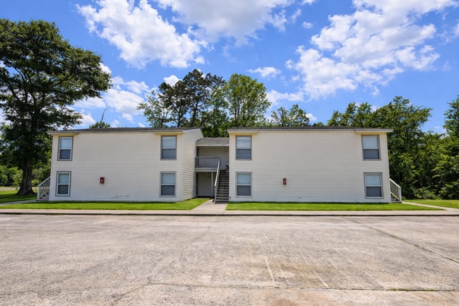 Building Photo - Timbers Apartments