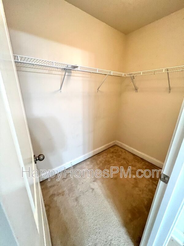 Building Photo - 1708 Restoration Ct