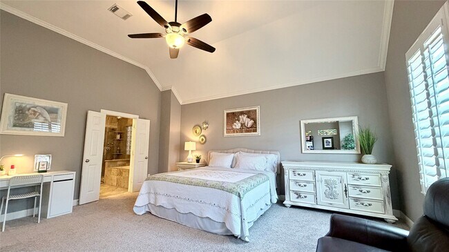 Building Photo - 1013 Gross St