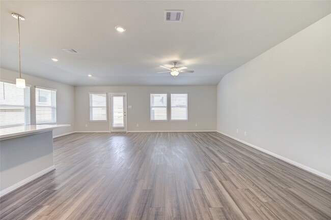 Building Photo - 21514 Pachino Ln