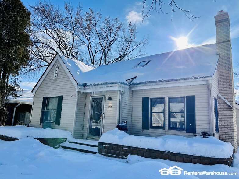 Primary Photo - 5109 Windsor Ave