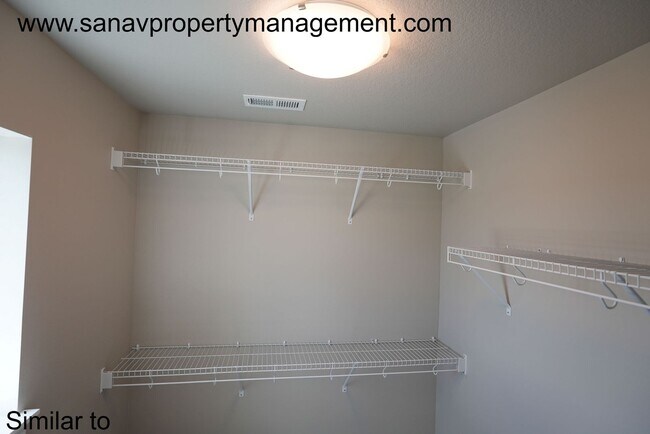Building Photo - Bright 3-Bed / 2.5-Bath Home in Norwalk (1...