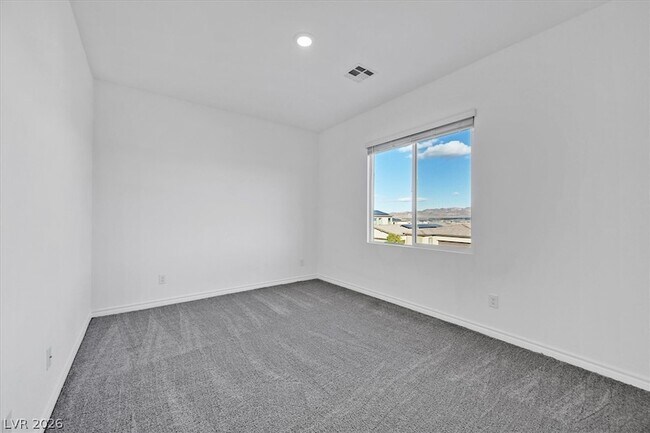 Building Photo - 303 Fletcher Fls St