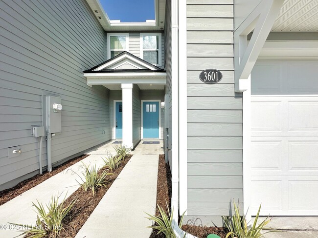 Primary Photo - 3601 Athenian Wy
