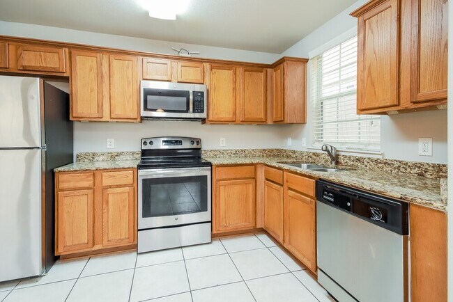 Building Photo - 4959 N Cancun Dr