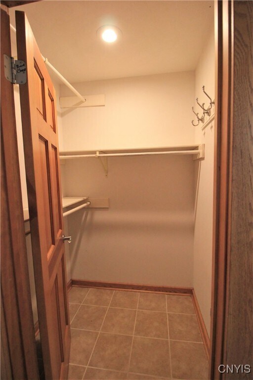 Building Photo - 222 Shuart Ave