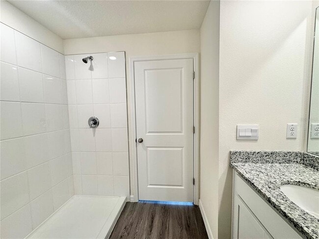 Building Photo - 36015 Sunflower Hl Dr