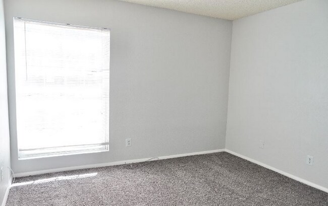 Building Photo - 3485 Rebecca Ln