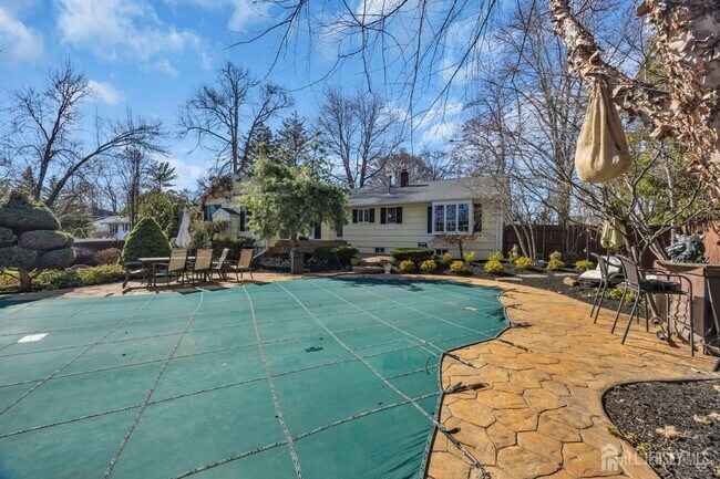 Building Photo - 1430 Kearney Dr