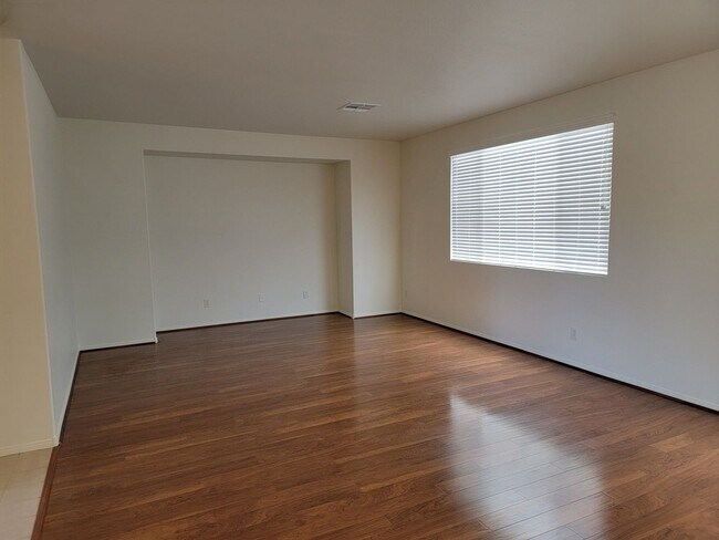 Building Photo - Stunning 3 Bedroom Rental - In Nevada Trails