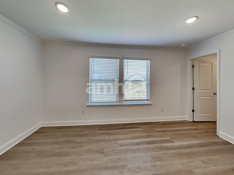 Building Photo - 3530 Jefferson Cor Ln