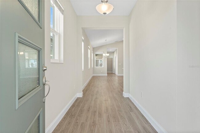 Building Photo - 12144 Stoneleigh Aly