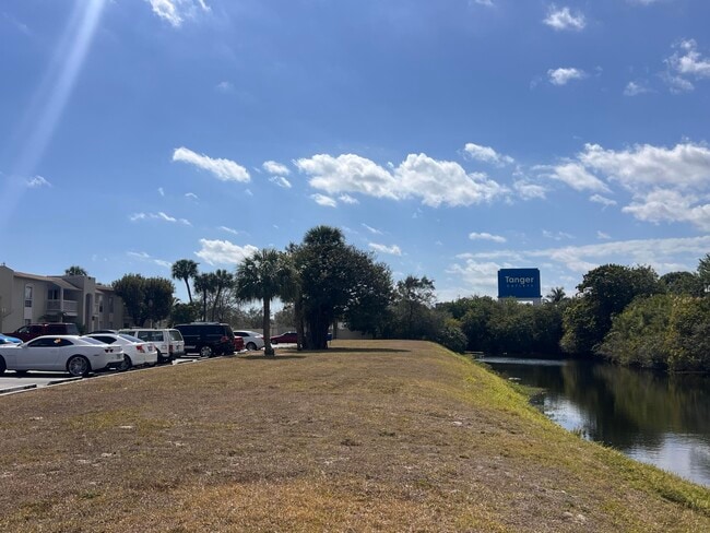 Building Photo - 1500 N Congress Ave