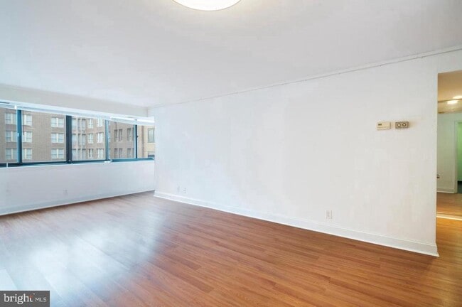Building Photo - 1140 23rd St NW