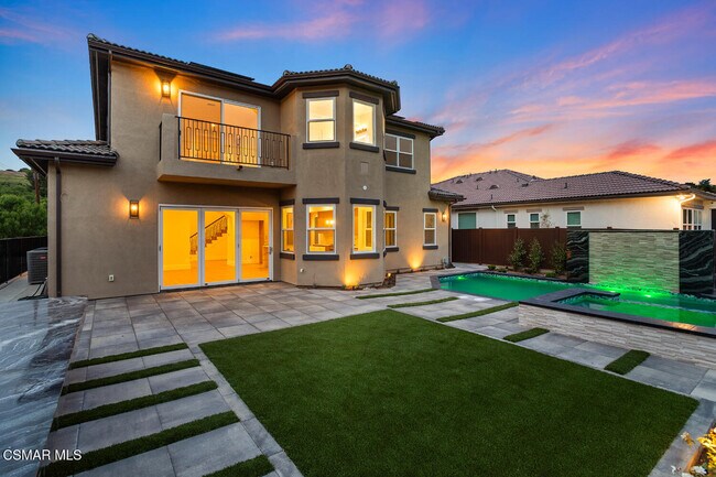 Building Photo - 295 Toyon Ct
