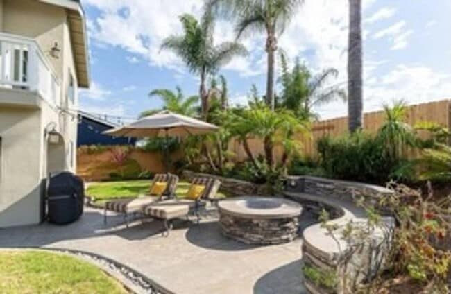 Building Photo - Beautiful 4BD Home in BAY PARK with Attach...