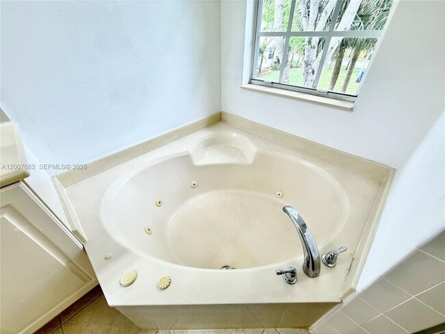 Building Photo - 2674 SW 84th Terrace