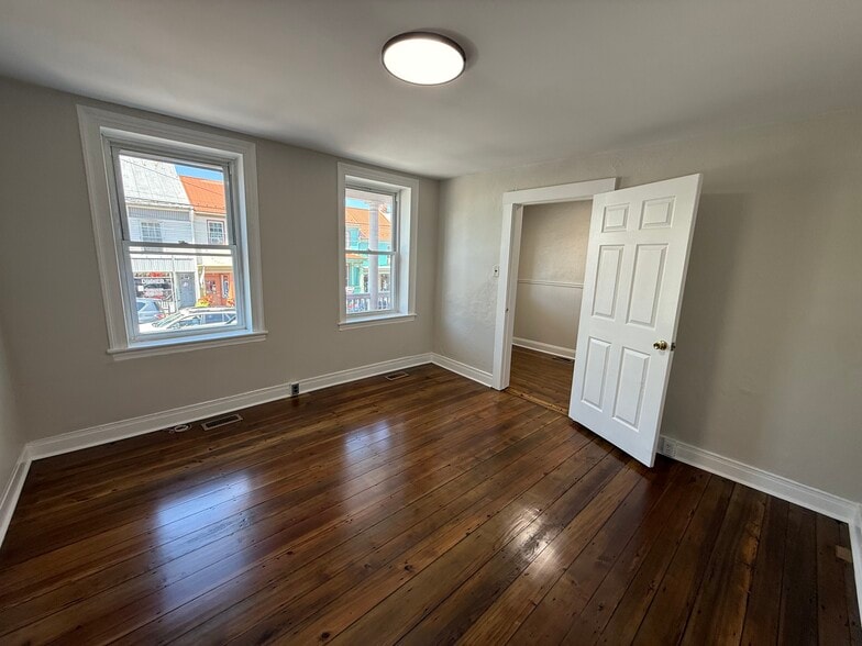 Bedroom - 13 N Main St
