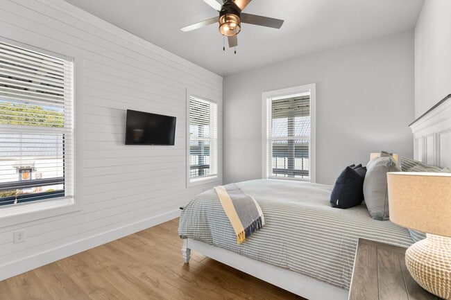 Building Photo - 144 Auttie Cir