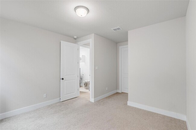 Building Photo - 213 Palatino Bnd