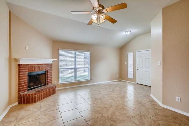 Building Photo - Charming one story home!