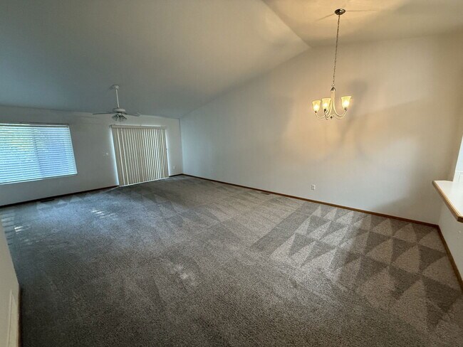 Building Photo - 2114 Water Blossom Ln