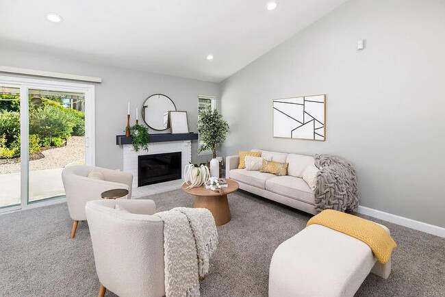 Building Photo - 2725 Glasgow Dr