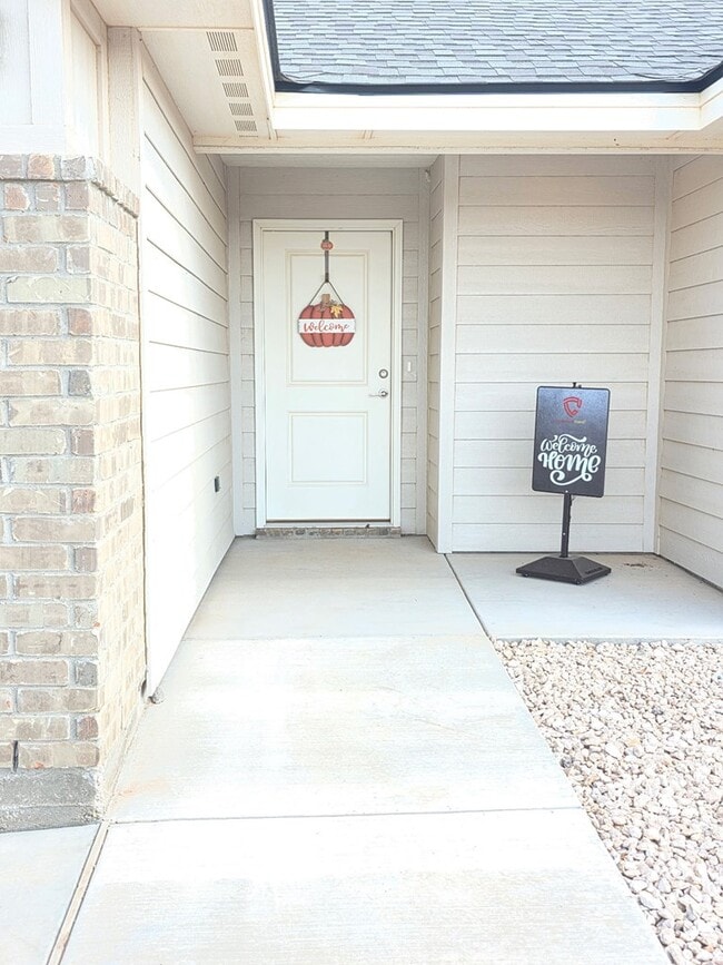 Building Photo - 2509 S Co Rd 1101