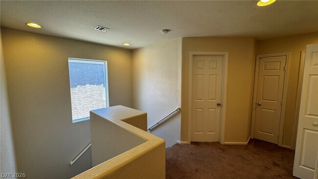 Building Photo - 10435 Prairie Schooner Ave