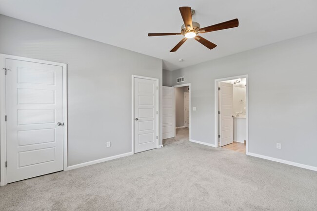 Building Photo - 2BR/2.5BA Townhouse For Rent in Houston Ac...