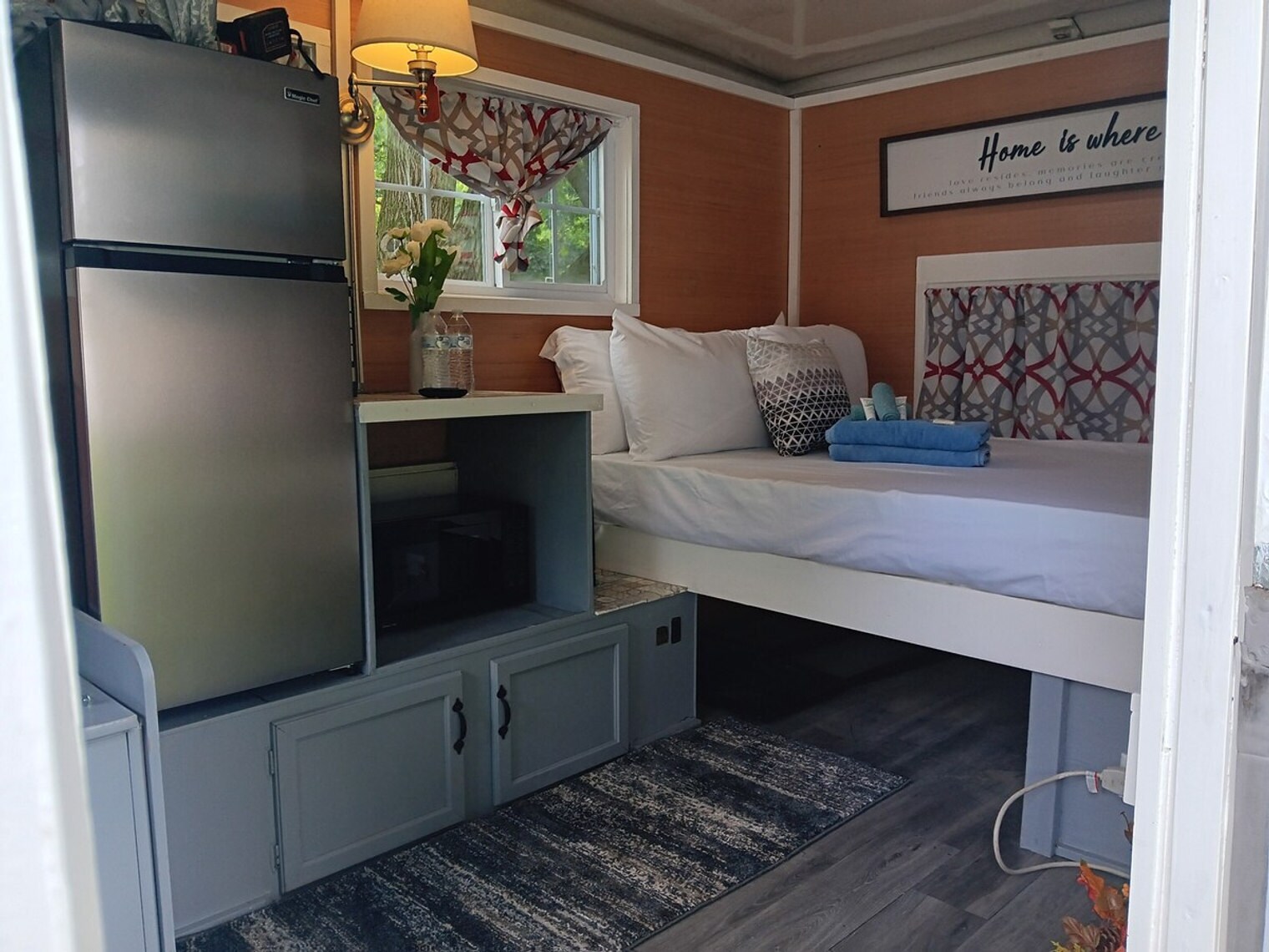 Building Photo - 80 Perkins Ave