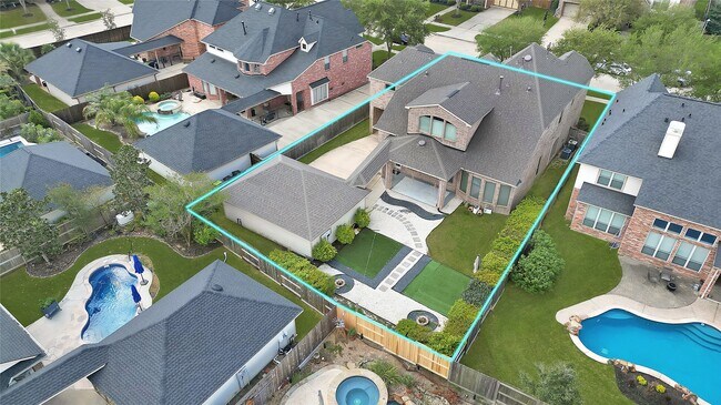 Building Photo - 28214 Churchill Ct