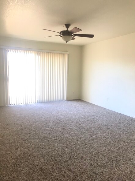 Large sliding door in main - 3030 N Hayden Rd