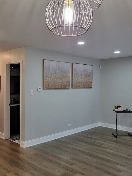 Building Photo - 1100 Holbrook Rd