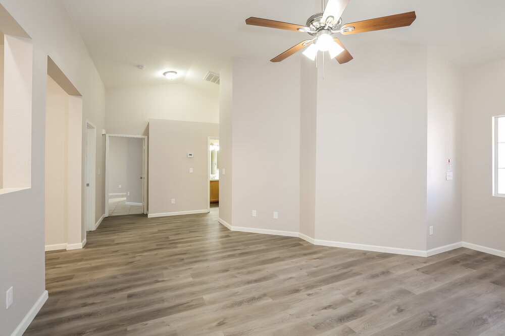 Building Photo - 913 Baritone Way