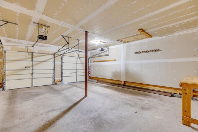 Building Photo - 943 Mt Vernon Rd