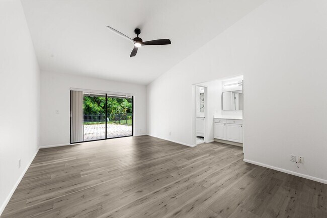 Building Photo - 9718 Lancaster Pl