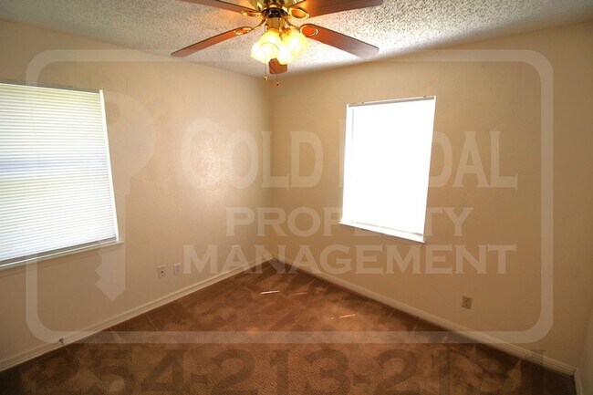 Building Photo - 1706 Cole St