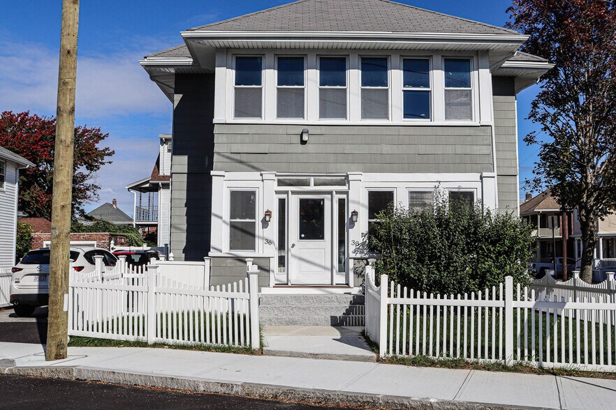 Building Photo - 36 Lancaster St