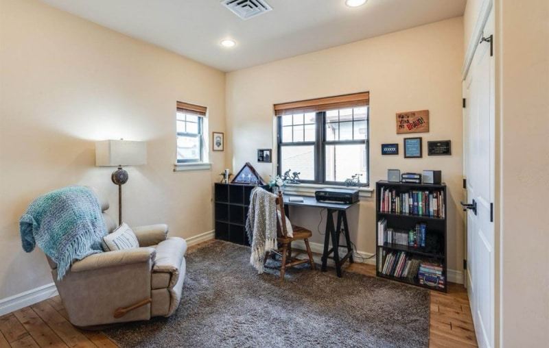 Building Photo - 205 Meadow Vista Loop