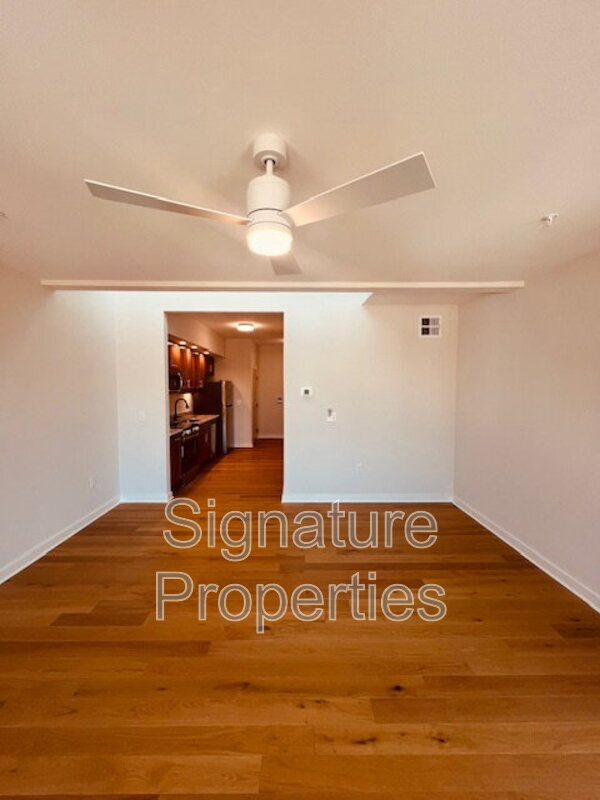 Building Photo - 712 High St