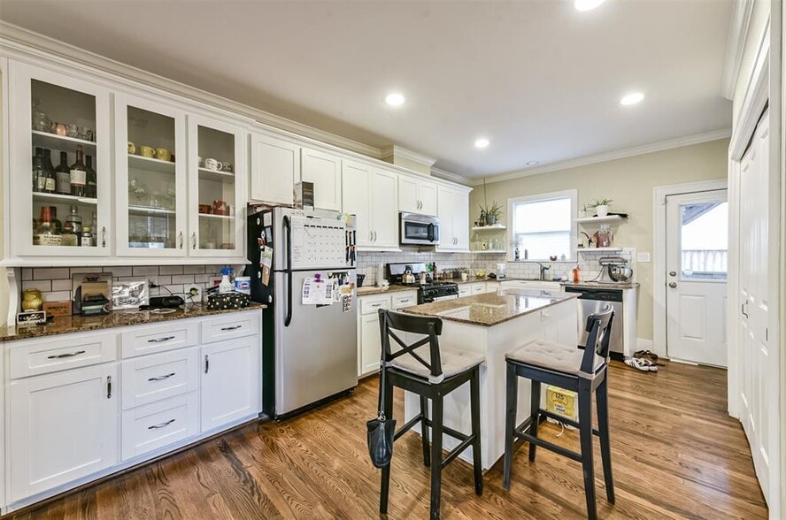 Building Photo - 1712 Blodgett St