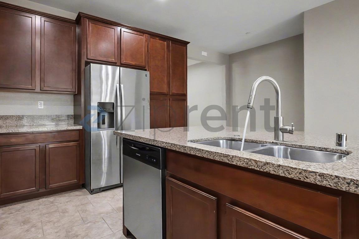 Building Photo - 3730 Iskenderun Ave