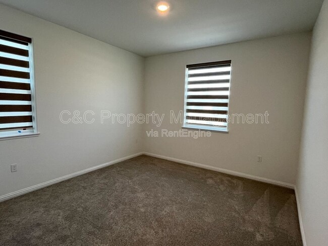 Building Photo - 3102 Barnowl Wy