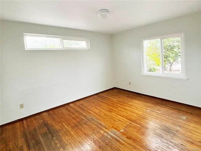 Building Photo - 8831 Murietta Ave