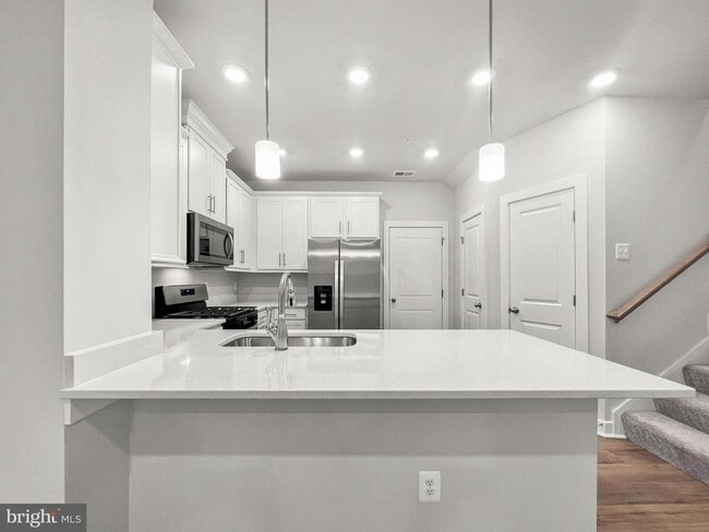 Building Photo - 20847 Owenmore Ter