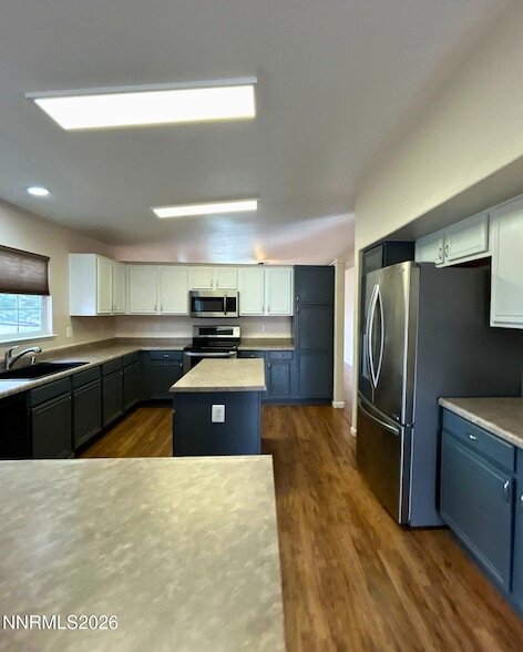 Building Photo - 17825 Fairfax Ct