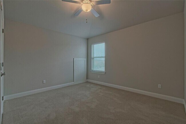 Building Photo - 324 Windom Way