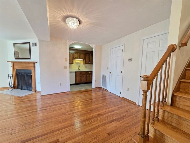 Building Photo - 138 Quincy Shore Dr