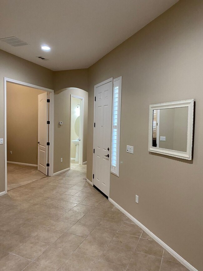 Building Photo - Beautiful Home in 55+ Community